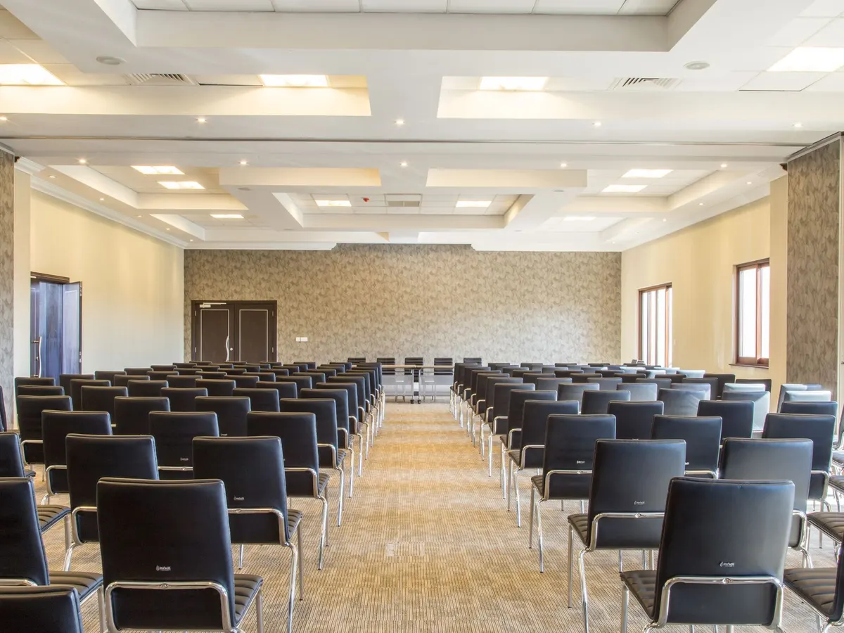 Auditorio corporativo de 240 plazas